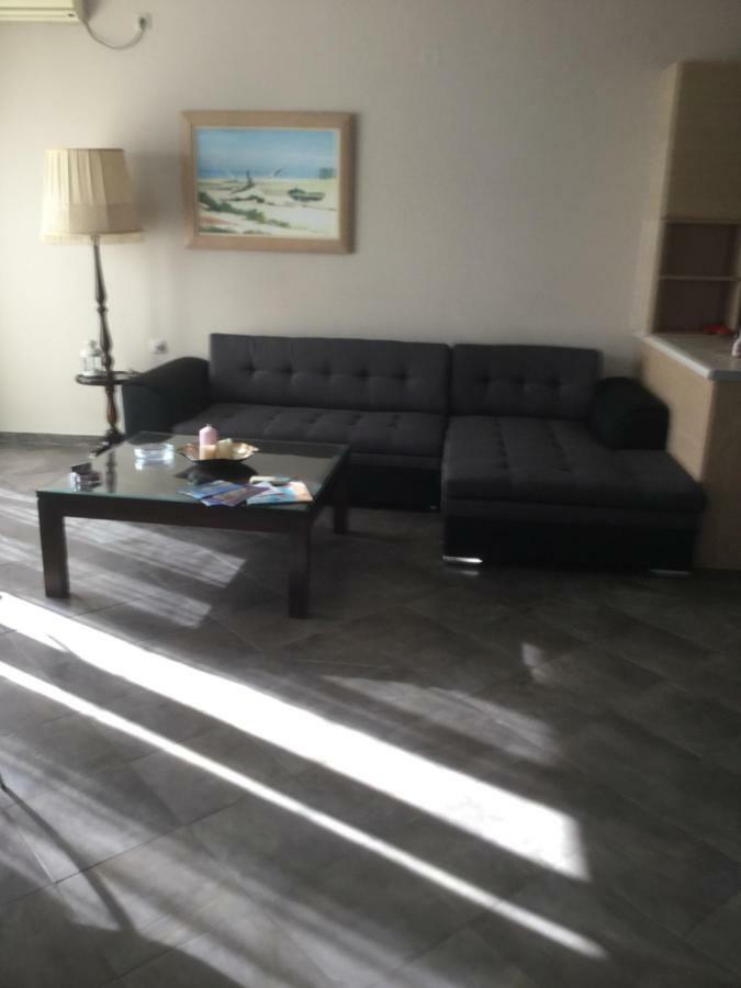 Panorama Apartments Plomari ภายนอก รูปภาพ